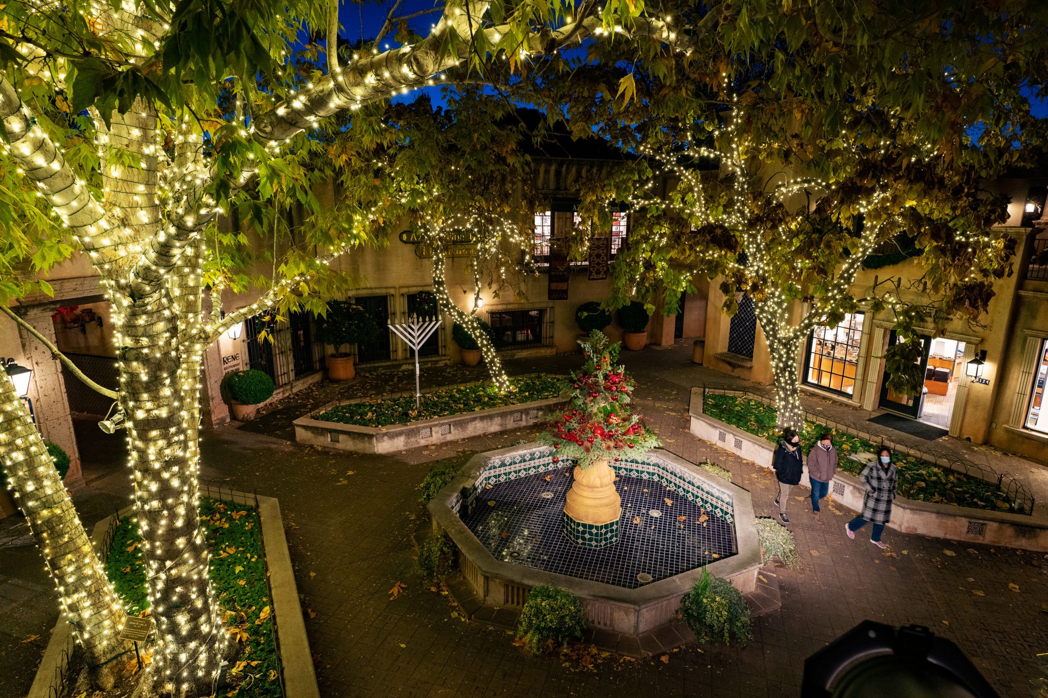 Tlaquepaque Christmas Lights Sedona Red Rock News