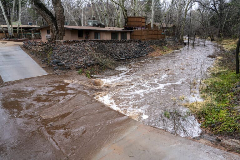 Oak Creek Flooding 3/15/23 - Sedona Red Rock News